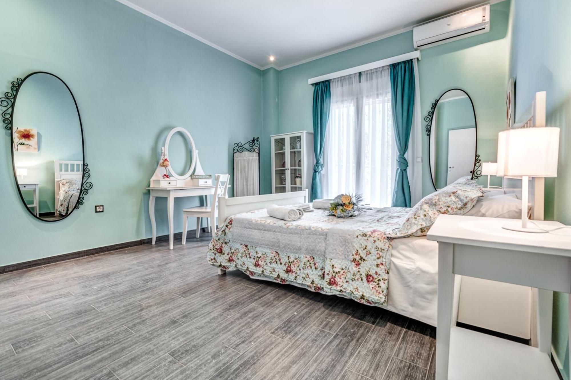 Villa Intemella Kompitsion Bagian luar foto