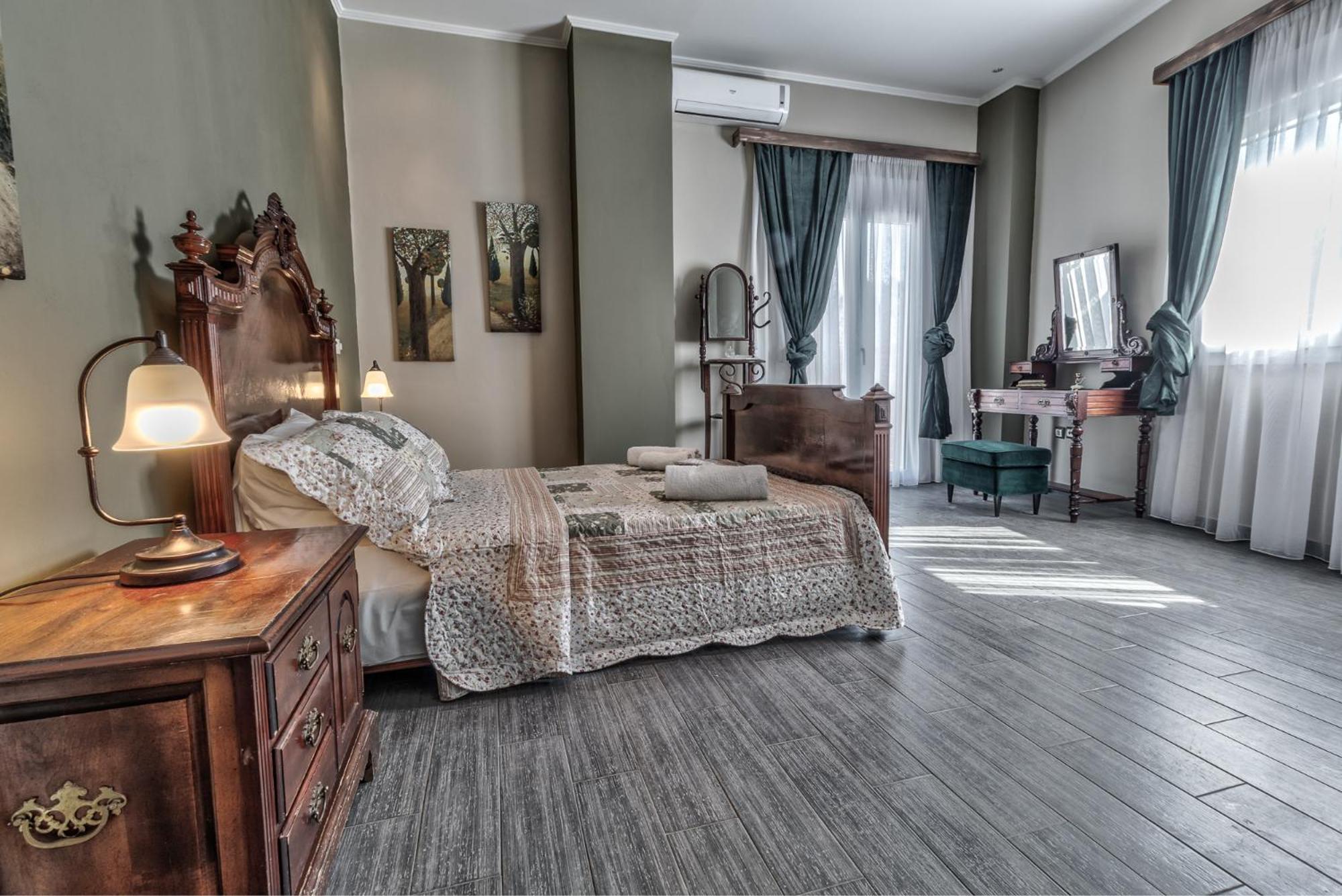 Villa Intemella Kompitsion Bagian luar foto