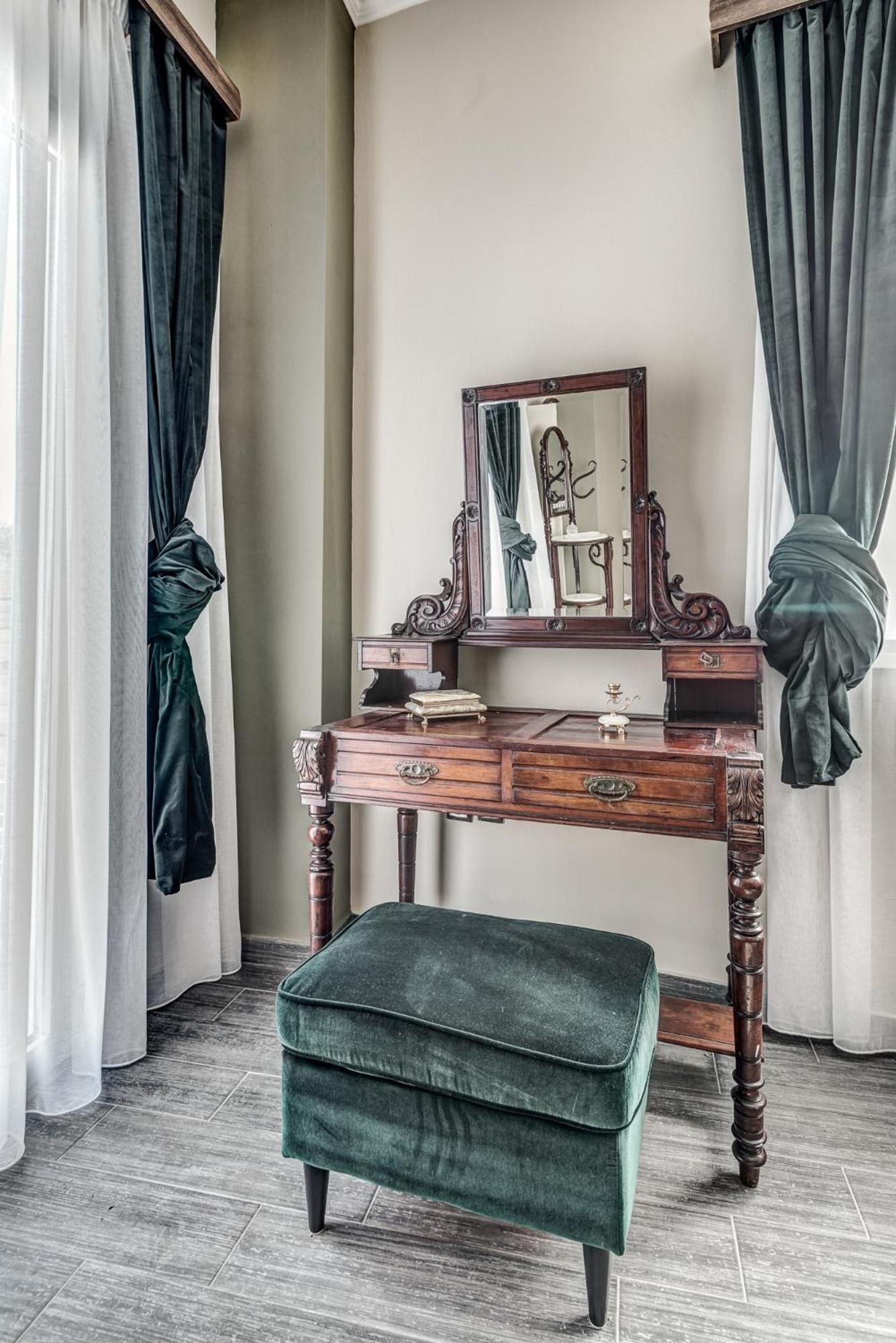 Villa Intemella Kompitsion Bagian luar foto