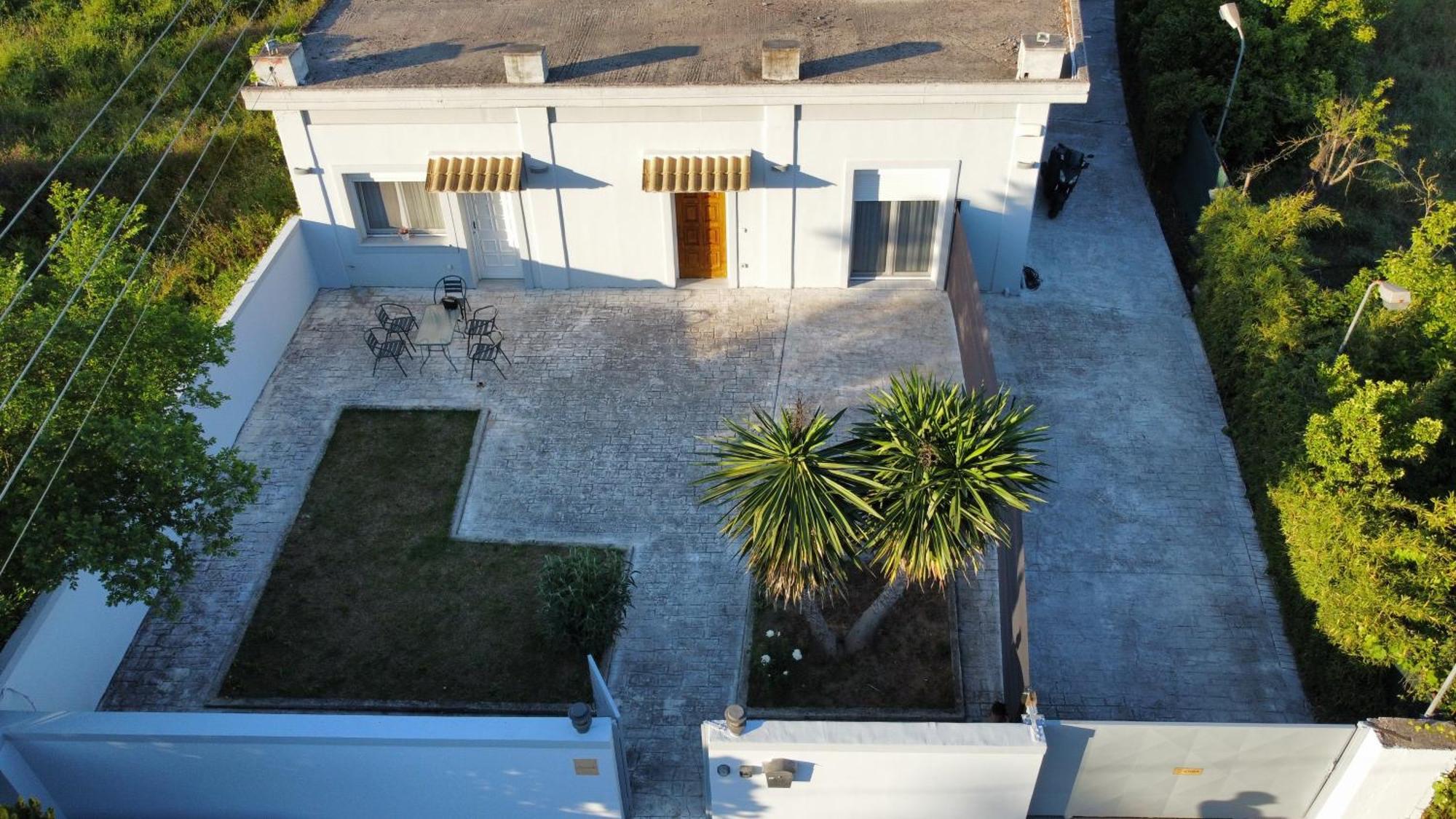 Villa Intemella Kompitsion Bagian luar foto