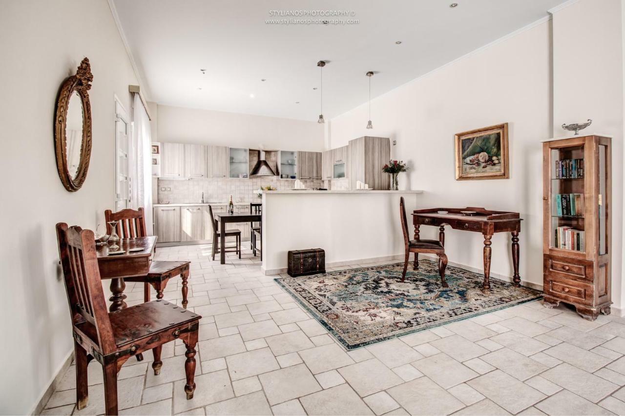 Villa Intemella Kompitsion Bagian luar foto