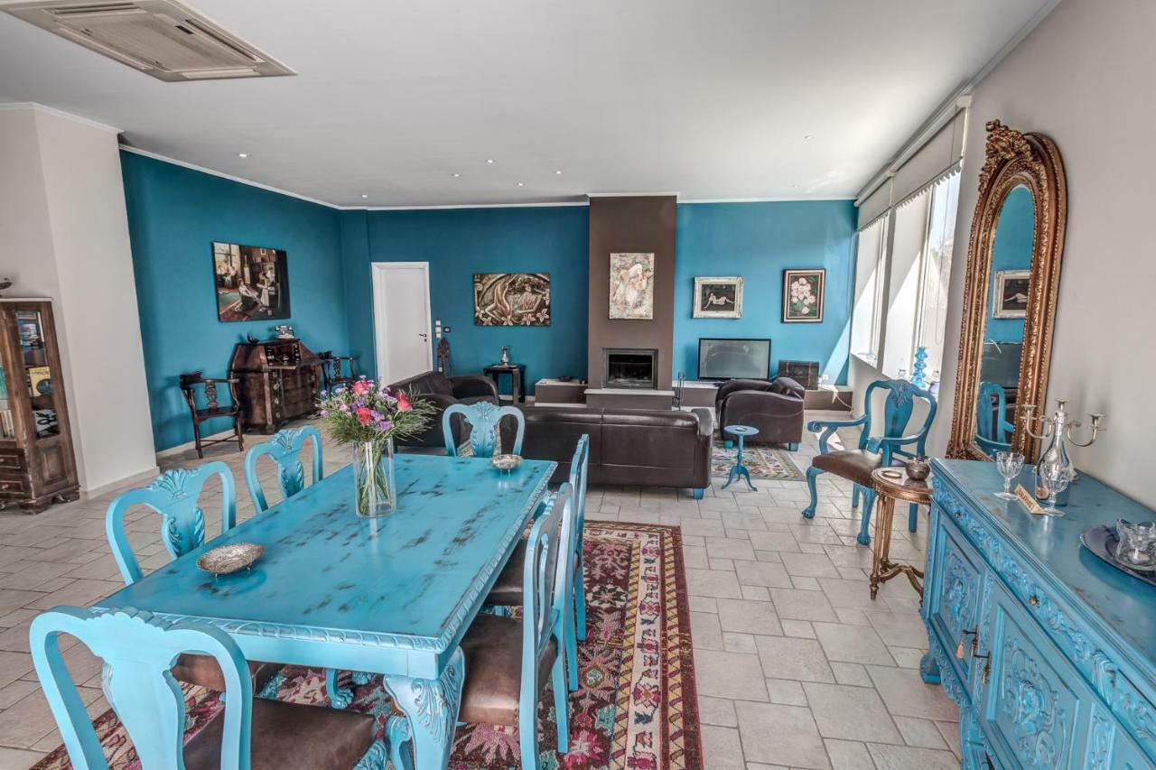 Villa Intemella Kompitsion Bagian luar foto